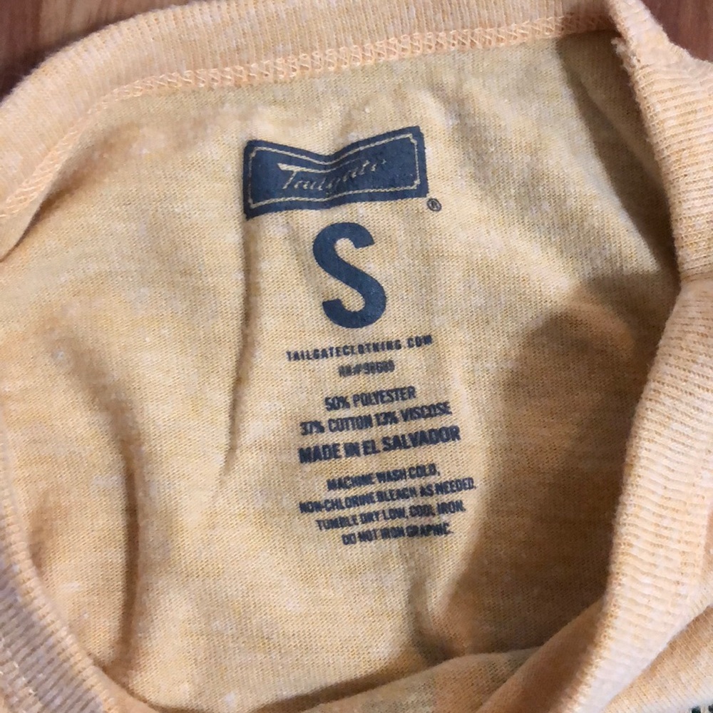American Eagle Redwoods Tailgate TShirt - Picture 2 of 3